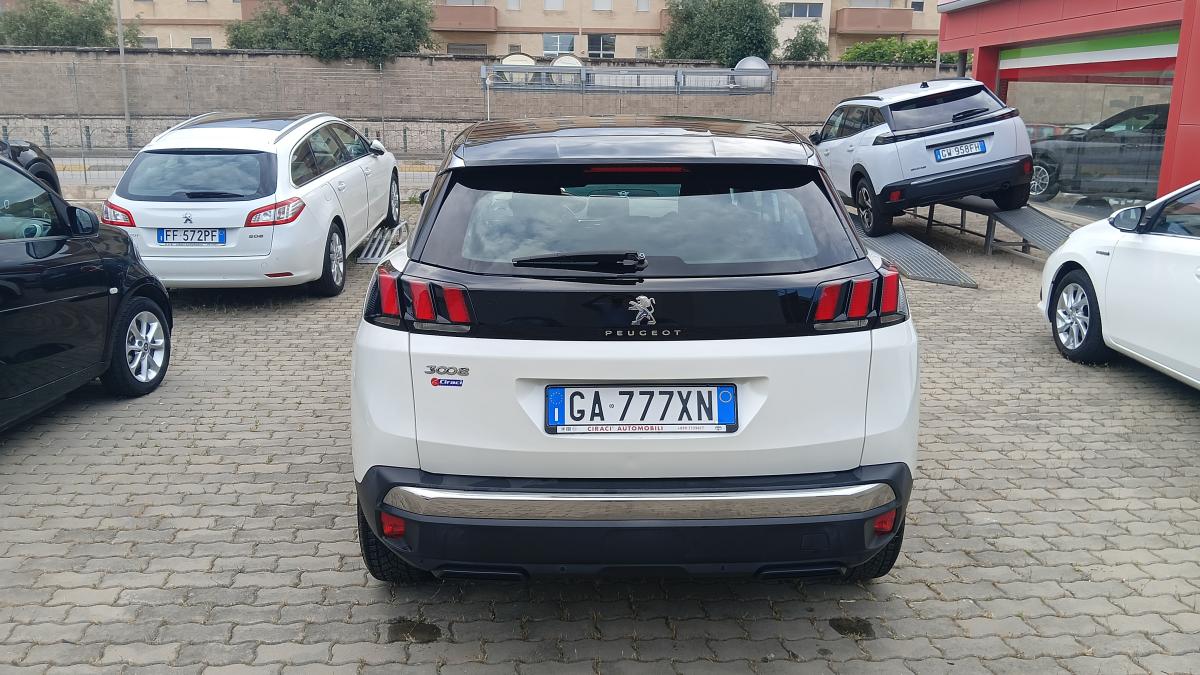Peugeot 3008 BlueHDi 130 S&S EAT8 Business 777